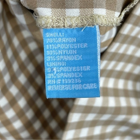 J. MCLAUGHLIN PAULSON V-NECK GINGHAM CUBAN SAND WHITE BUTTON SIDE SHEATH DRESS - Picture 14 of 15